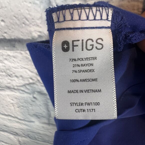 Figs‎ Technical Collection Blue Casma Scrub Top Women Pockets Rayon Size Medium - Picture 4 of 5